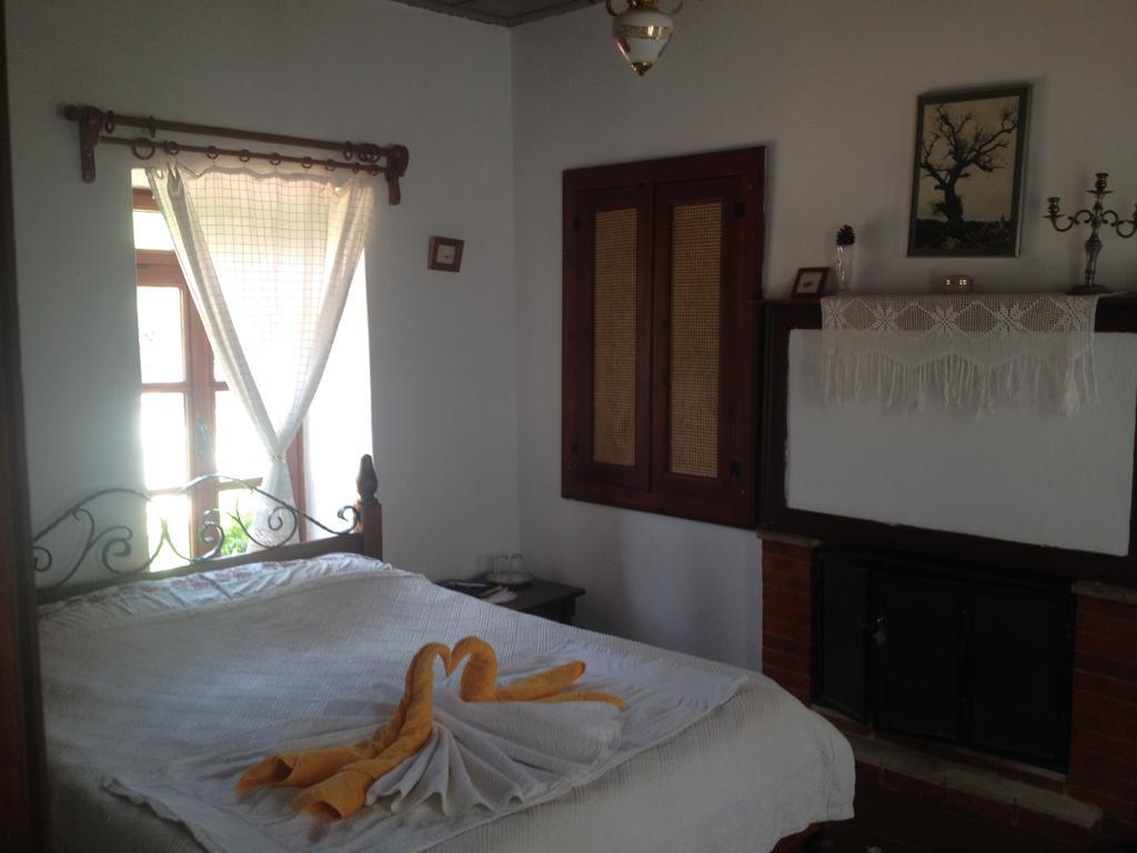 Gasthaus Salkim Konak Ve Agac Evler Selçuk Zimmer foto